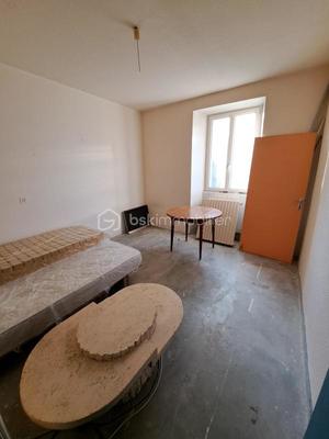 Maison - 170 m² - 10 pièces