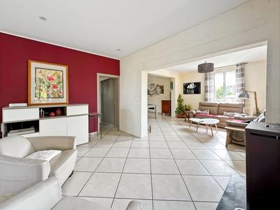 Maison bourgeoise - 161 m² - 7 pièces