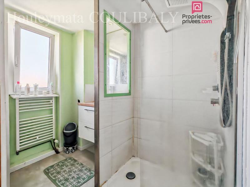 Maison - 111 m² - 5 pièces