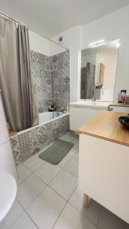 Appartement - 77 m² - 4 pièces