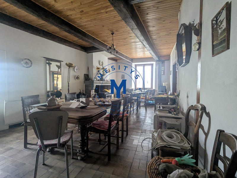 Maison ancienne - 210 m² - 6 pièces