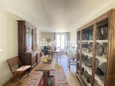 Appartement - 198 m² - 10 pièces