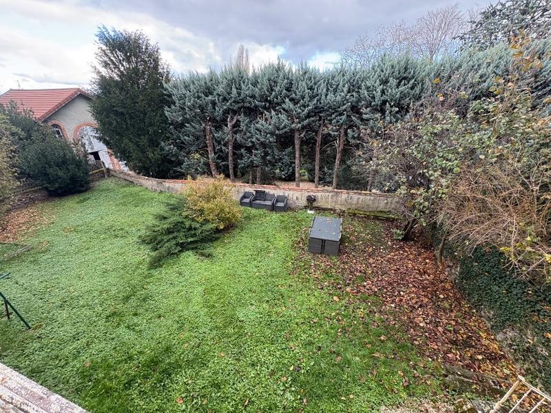 Immeuble - 198 m² - 8 pièces