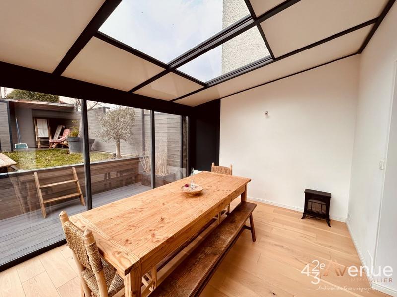 Maison - 111 m² - 5 pièces