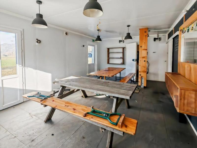 Entrepôt - 400 m² - 3 pièces