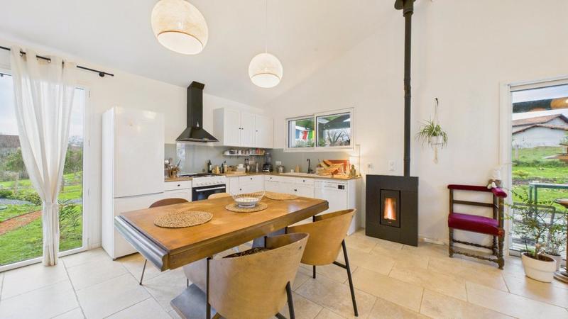 Maison - 77 m² - 3 pièces