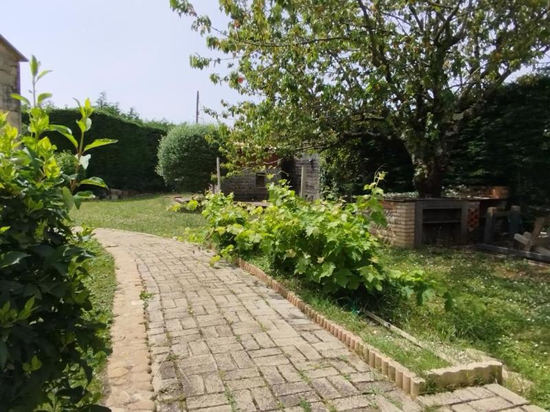 Propriété - 200 m² - 7 pièces