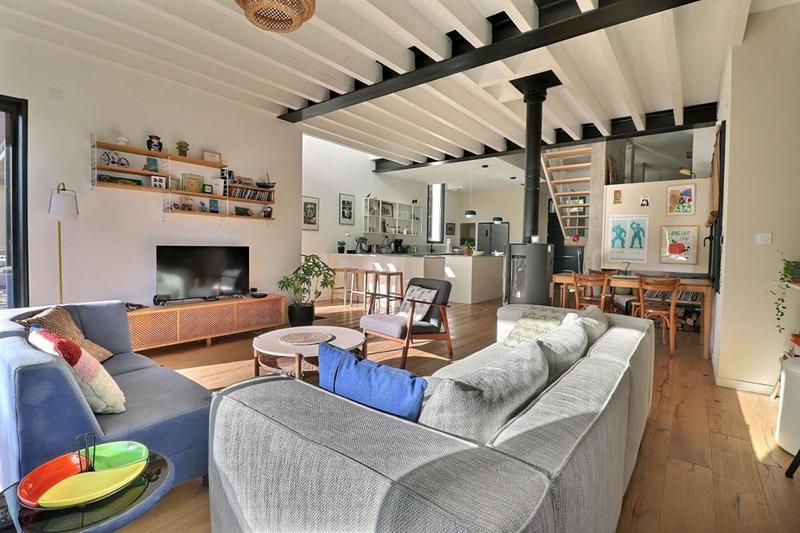 Maison - 196 m² - 7 pièces