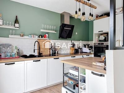 Maison - 84 m² - 4 pièces