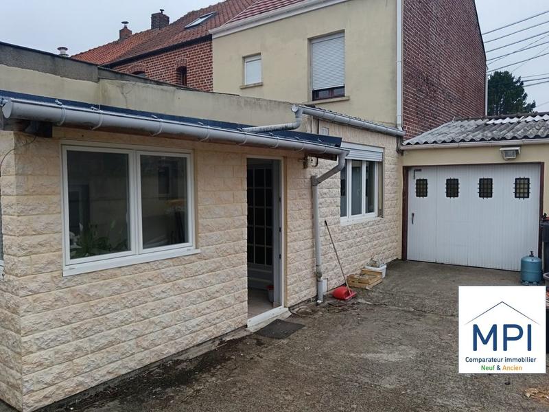 Maison - 110 m² - 4 pièces