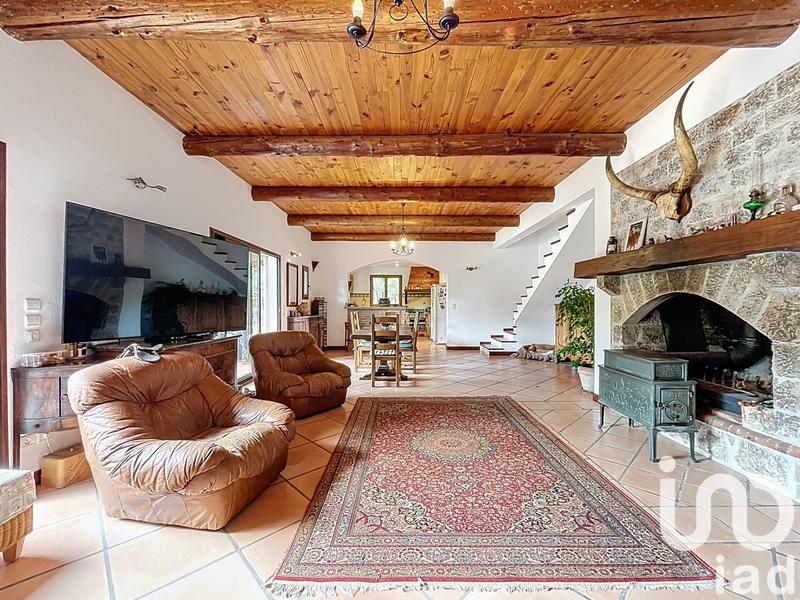 Maison - 198 m² - 7 pièces