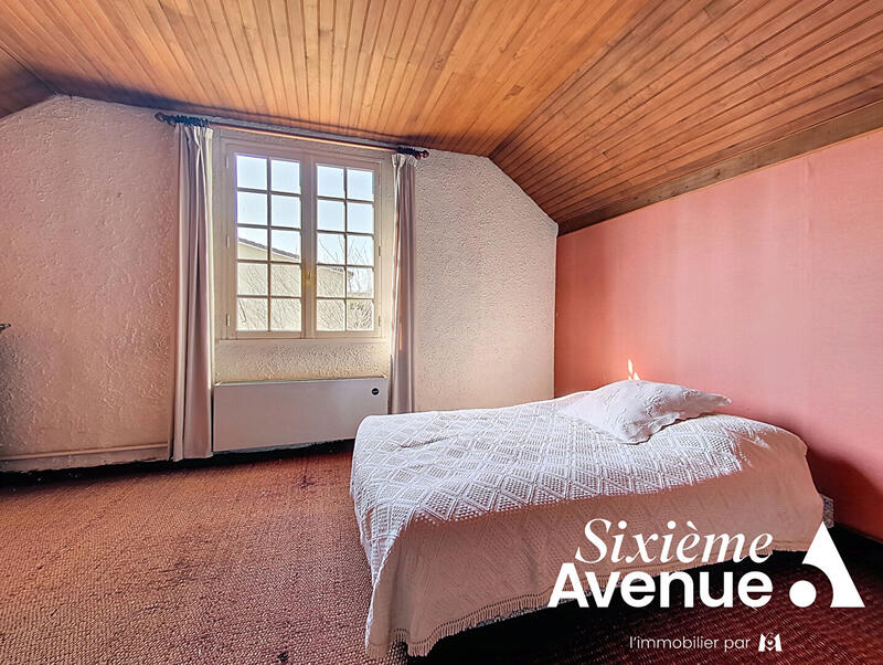 Maison - 130 m² - 7 pièces