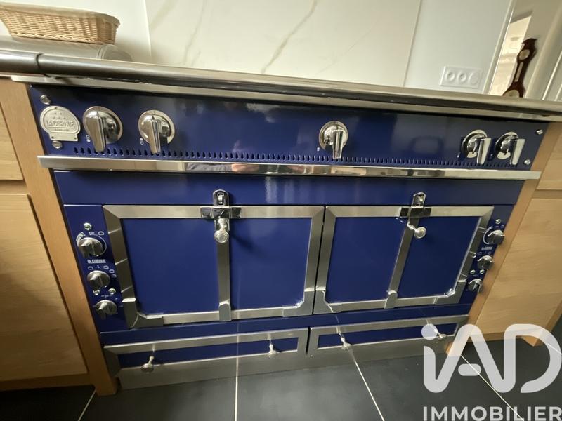 Maison - 182 m² - 7 pièces