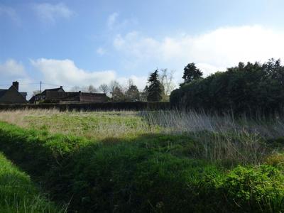 Terrain industriel - 1 436 m²