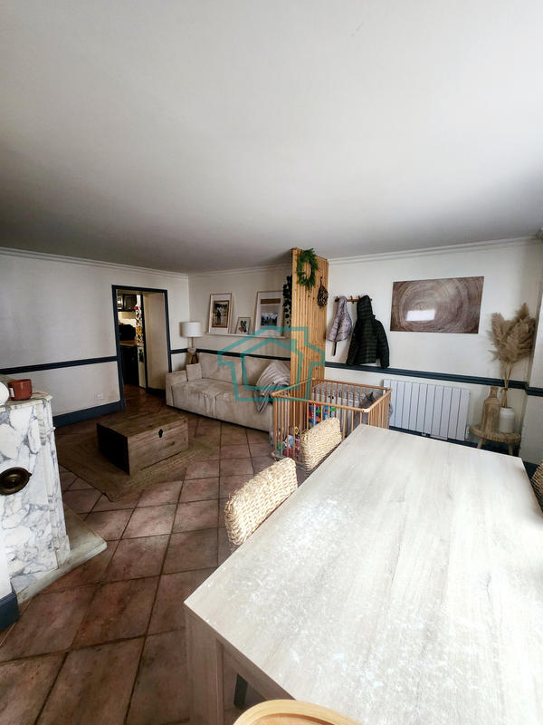 Maison - 90 m² - 5 pièces