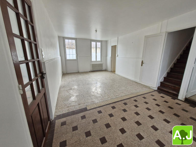 Maison - 102 m² - 4 pièces