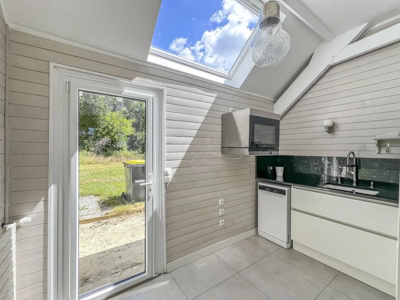 Maison - 180 m² - 8 pièces