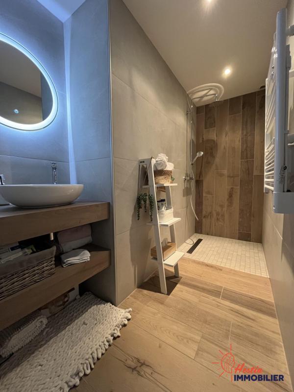 Maison traditionnelle - 172 m² - 7 pièces