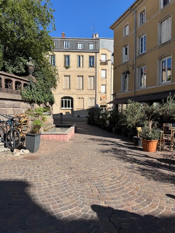 Fonds de commerce - 90 m²