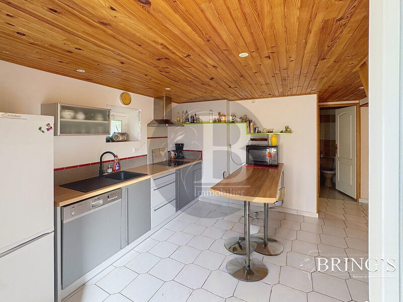 Maison - 110 m² - 5 pièces