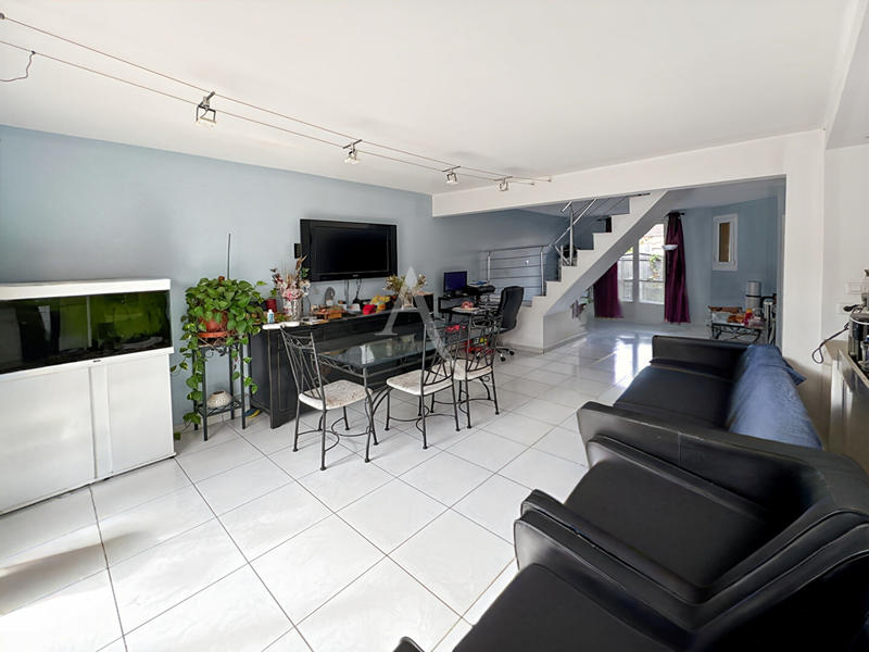 Maison - 100 m² - 5 pièces