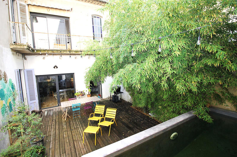 Maison - 250 m² - 9 pièces