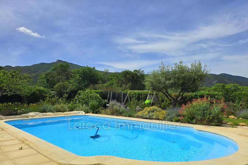 Villa - 167 m² - 6 pièces