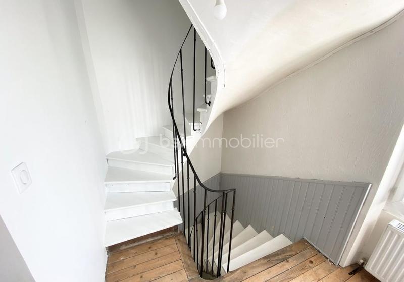 Maison - 180 m² - 6 pièces