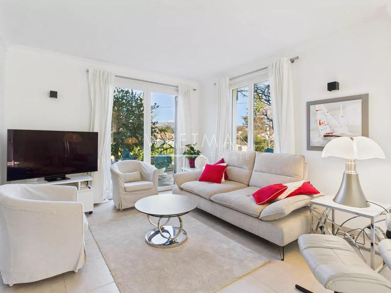 Villa - 167 m² - 7 pièces