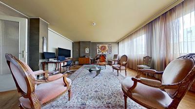 Appartement - 135 m² - 5 pièces