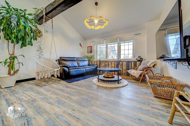 Maison - 243 m² - 7 pièces