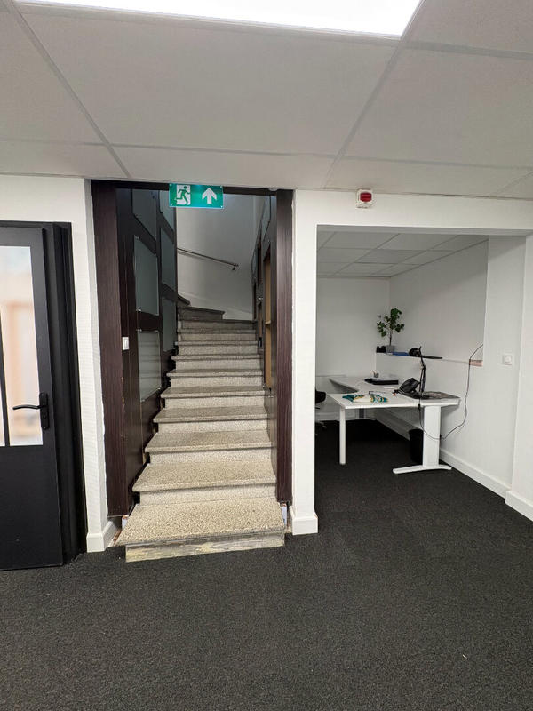 Local commercial - 330 m²