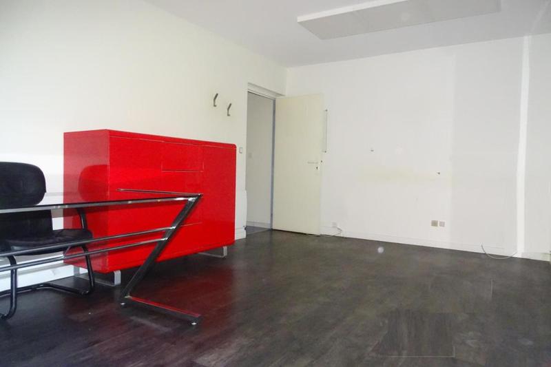 Maison - 300 m² - 12 pièces