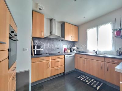 Maison traditionnelle - 120 m² - 5 pièces