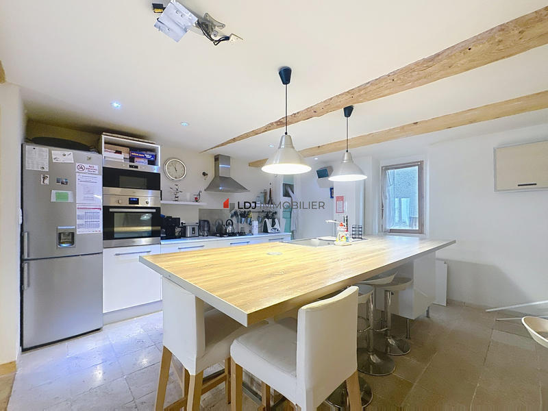 Maison - 122 m² - 4 pièces