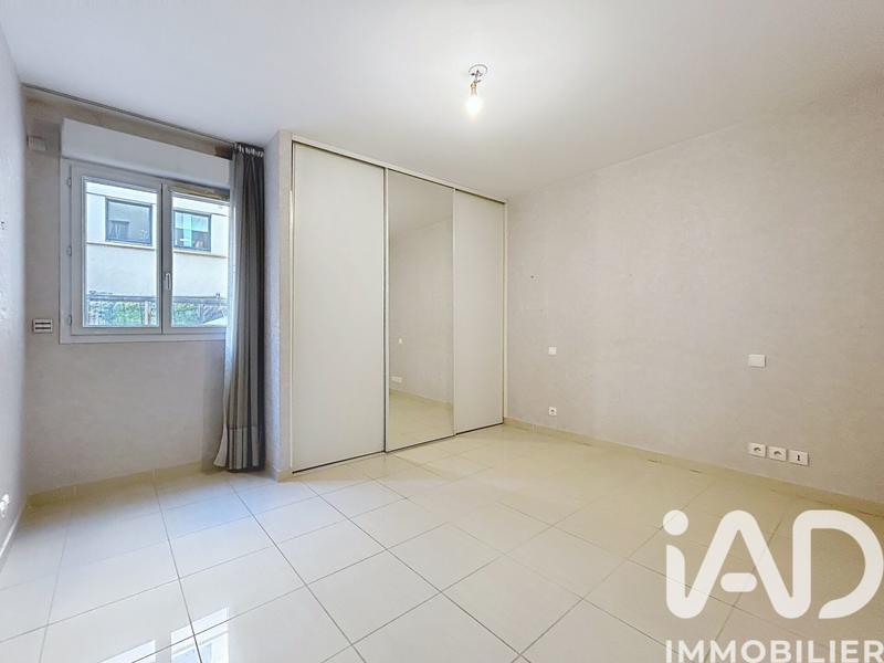 Appartement - 81 m² - 3 pièces