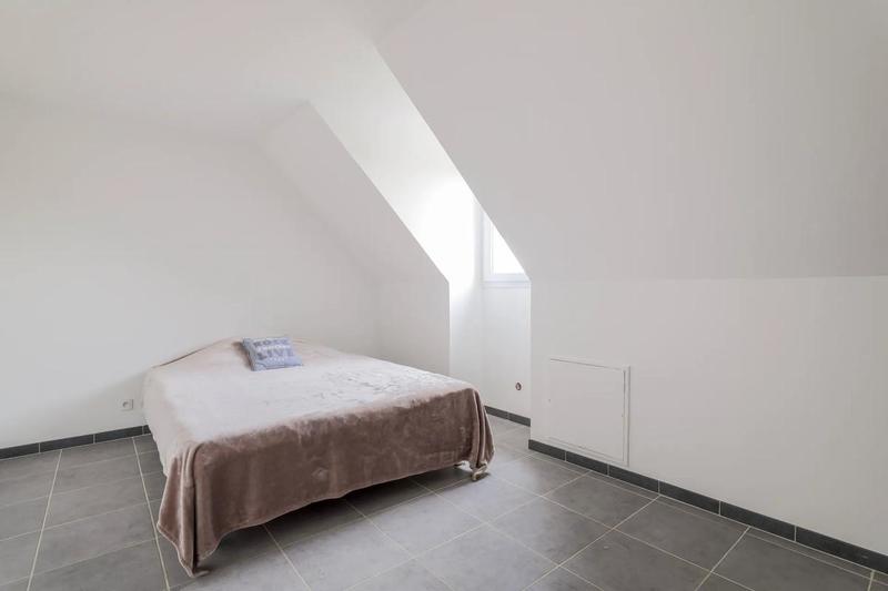 Maison - 180 m² - 6 pièces