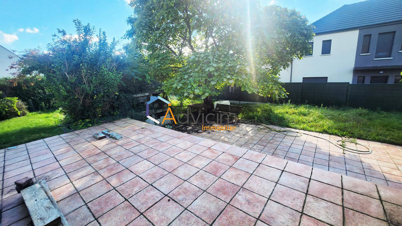 Maison - 220 m² - 8 pièces