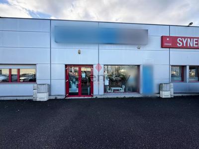 Local commercial - 103 m² - 1 pièce