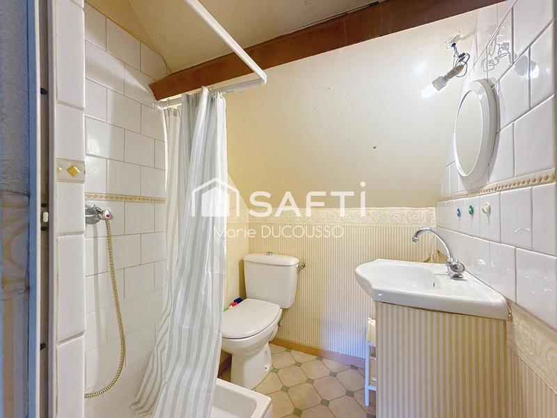 Maison - 180 m² - 9 pièces