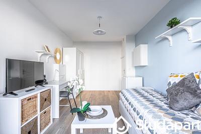 Chambre - 12 m² - 1 pièce