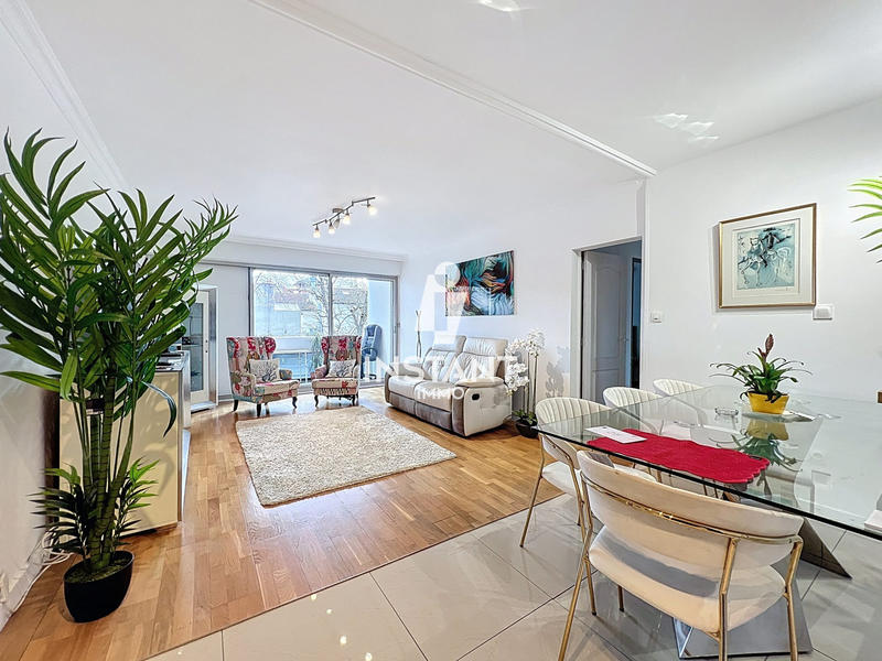 Appartement - 72 m² - 3 pièces