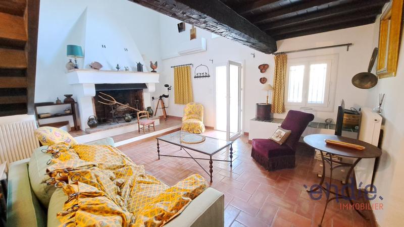 Maison - 198 m² - 8 pièces