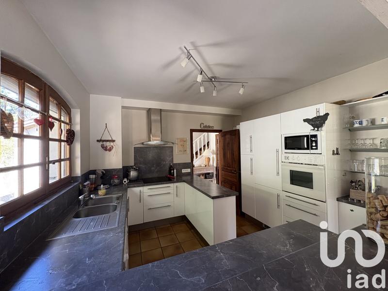 Maison - 173 m² - 9 pièces