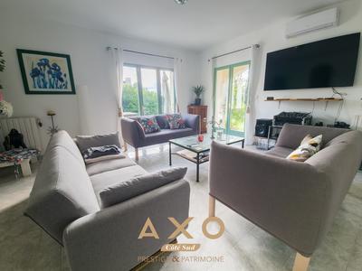 Maison - 251 m² - 8 pièces