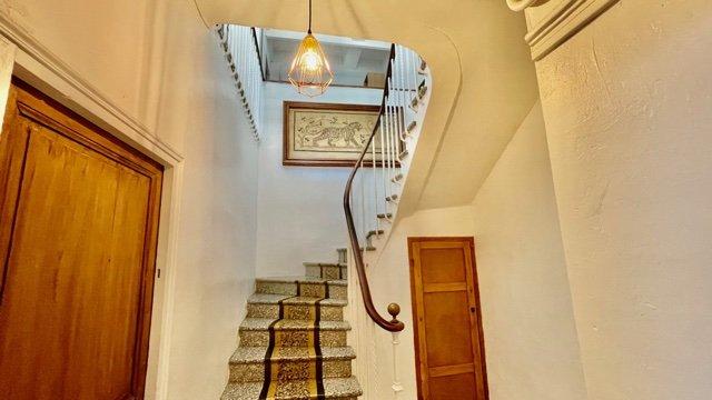 Maison - 280 m² - 6 pièces