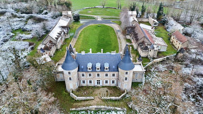 Château - 947 m² - 28 pièces