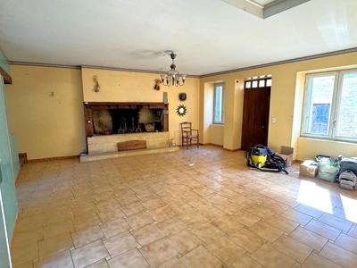 Maison de village - 130 m² - 6 pièces