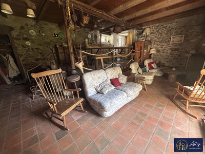 Maison ancienne - 257 m² - 11 pièces