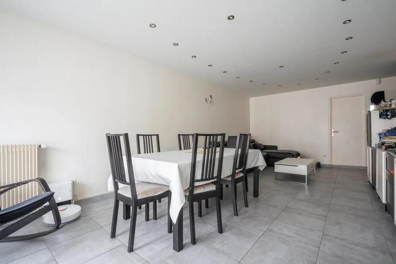 Appartement - 98 m² - 5 pièces